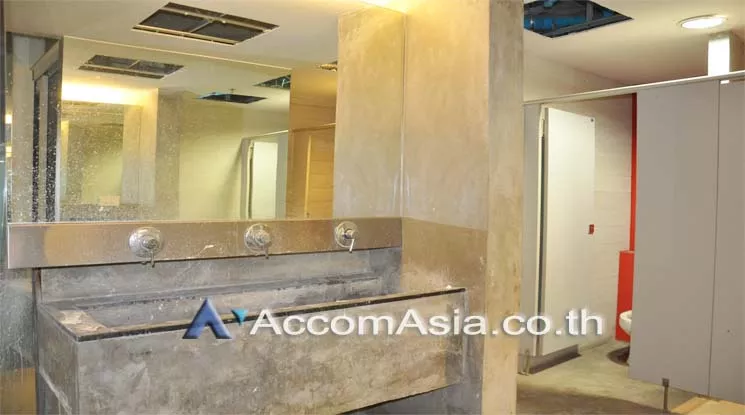 14  Office Space For Rent in Silom ,Bangkok BTS Surasak at Double A tower AA11173